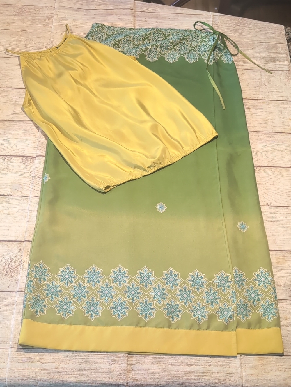 Express World Brand Vtg Y2K Green Yellow Silk Wrap Maxi Skirt Halter Tank Tank S